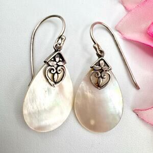 Vintage ATI Indonesia 925 Sterling Silver MOP Teardrop Dangle Earrings Bali